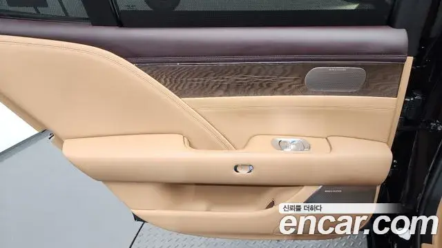 Genesis G90 2023 — Şəkil 14/38