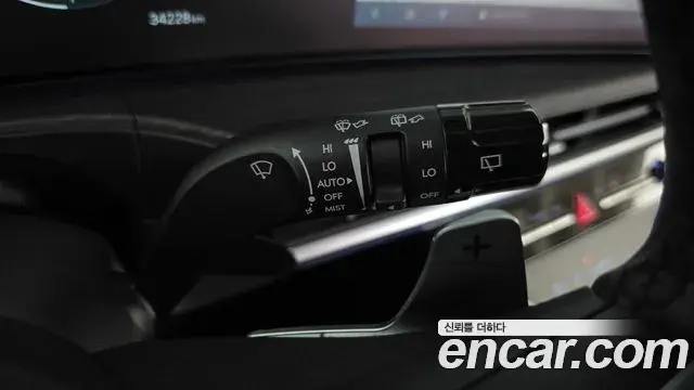 Hyundai Santa Fe 2024 — Photo 24/32
