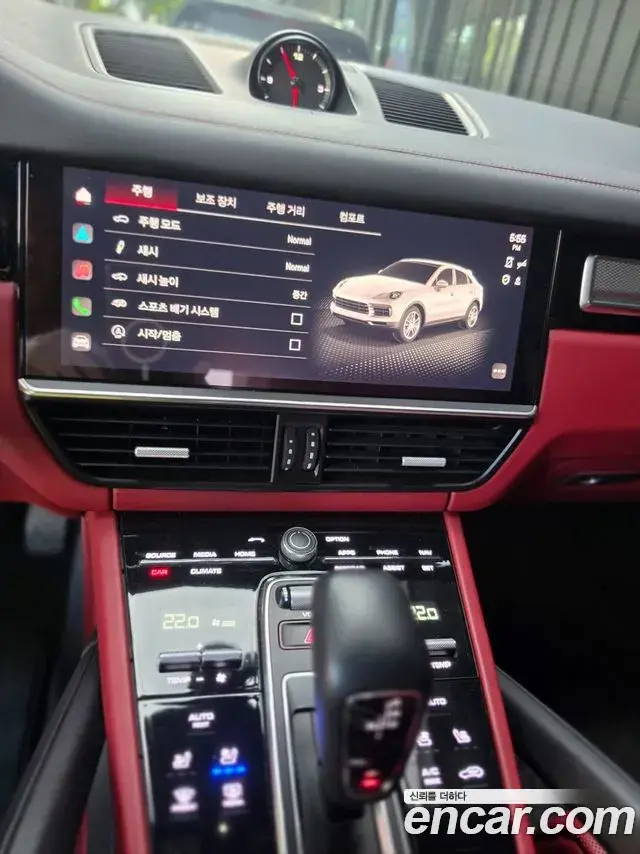 Porsche Cayenne 2022 — Şəkil 17/20