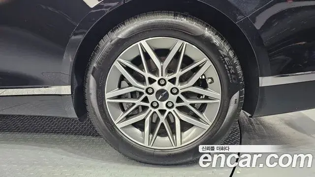 Genesis G80 2025 — Photo 8/32