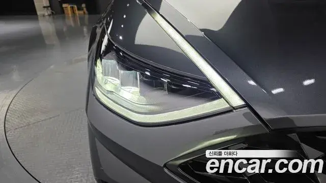 Hyundai Sonata Hybrid 2022 — Şəkil 2/32