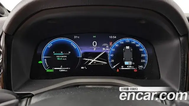 Toyota Camry 2025 — Şəkil 12/33