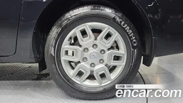 Hyundai Staria 2023 — Photo 24/30
