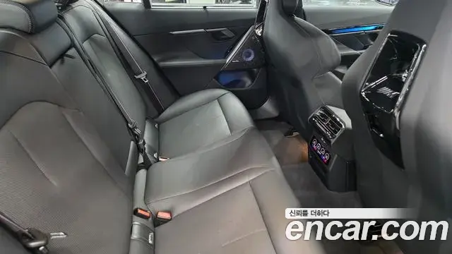 BMW i5 2025 — ფოტო 17/20