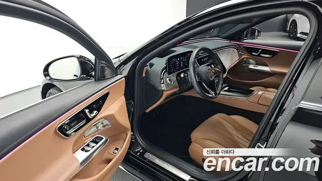 Mercedes-Benz E-Class 2024 — Фото 10/20
