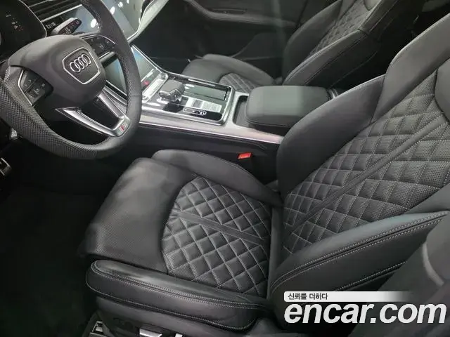 Audi Q7 2025 — ფოტო 6/20