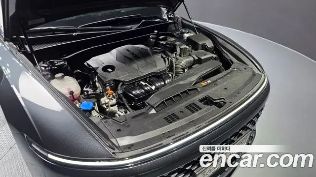 Hyundai Grandeur Hybrid 2023 — ფოტო 16/20