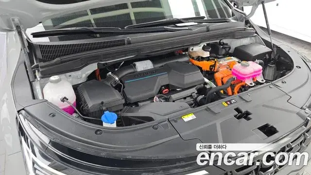 Kia Carnival 2024 — Şəkil 9/33