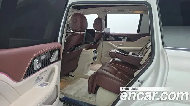 Mercedes-Benz GLS-Class 2023 — ფოტო 21/32