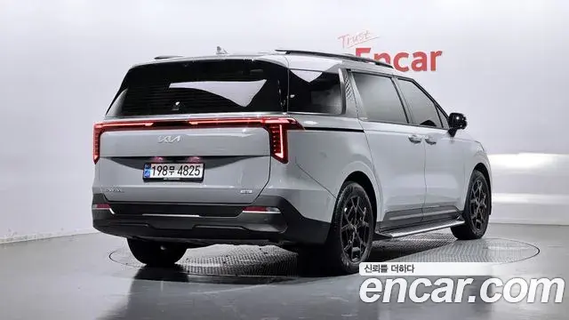 Kia Carnival 2024 — Şəkil 19/30