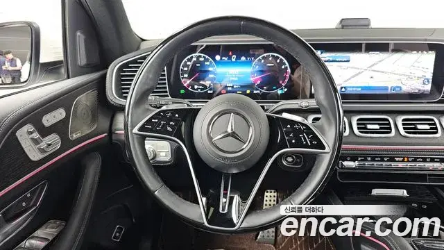 Mercedes-Benz GLS-Class 2024 — Photo 2/39
