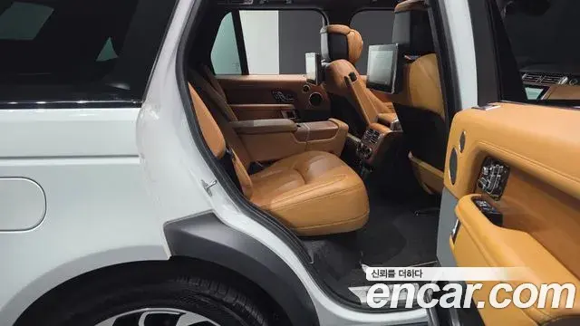 Land Rover Range Rover 2021 — Photo 21/39