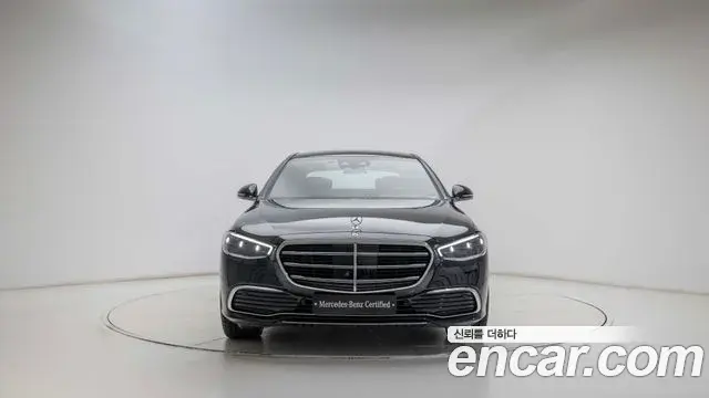 Mercedes-Benz S-Class 2025 — ფოტო 14/20