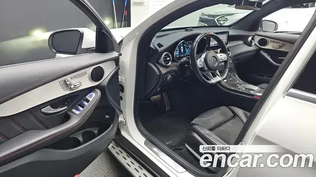 Mercedes-Benz GLC-Class 2022 — Photo 10/20