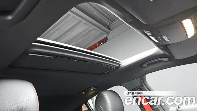 Mercedes-Benz GLC-Class 2022 — Photo 19/20