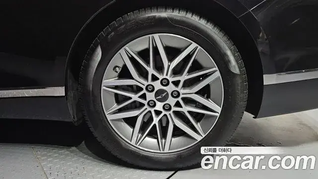 Genesis G80 2024 — Şəkil 21/32
