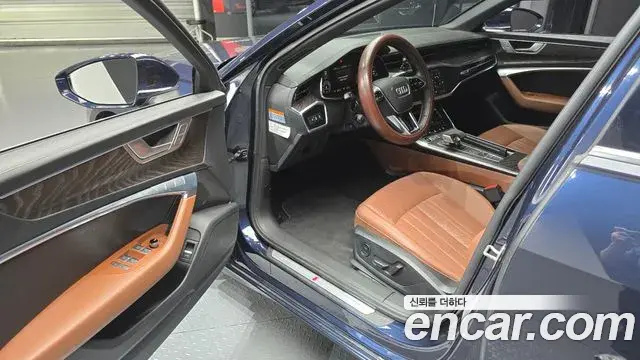 Audi A6 2021 — ფოტო 17/20
