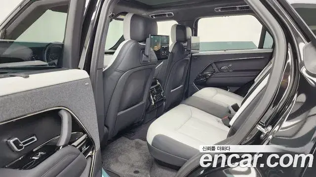 Land Rover Range Rover Sport 2024 — Photo 14/36