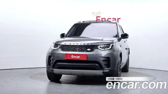 Land Rover Discovery 5 2018 — Photo 17/20