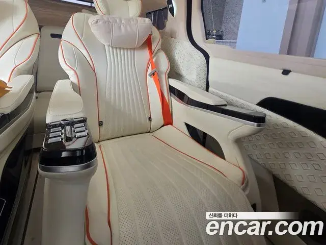 Kia Carnival 2025 — ფოტო 8/16