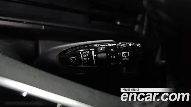 Hyundai Staria 2022 — ფოტო 10/20