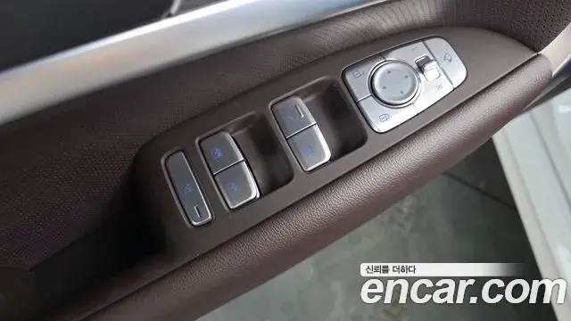 Genesis G70 2021 — ფოტო 20/34