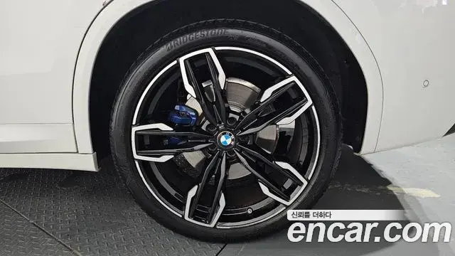 BMW X3 2022 — ფოტო 16/34