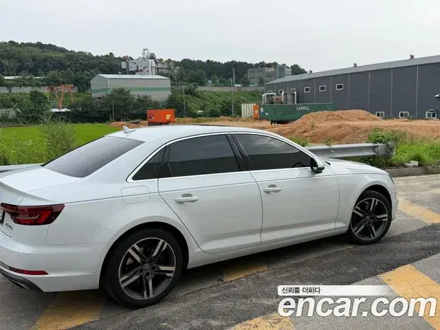 Audi A4 2019 — Photo 6/11