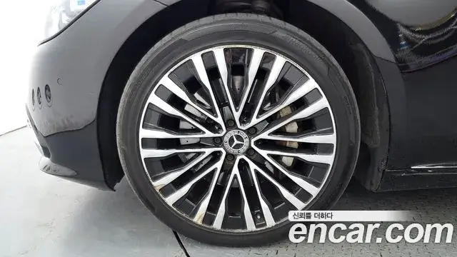 Mercedes-Benz S-Class, 2022