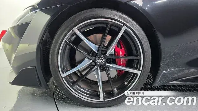 Toyota Supra 2021 — ფოტო 23/32