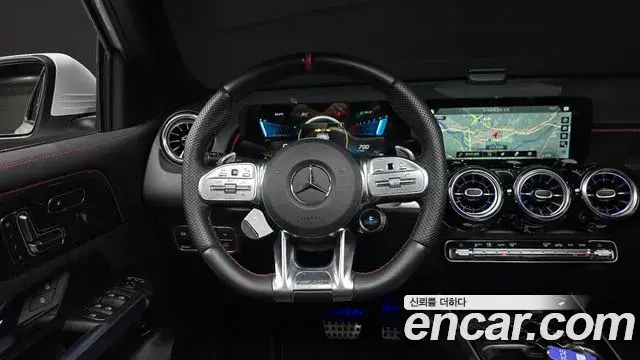 Mercedes-Benz GLB-Class 2023 — Фото 12/20