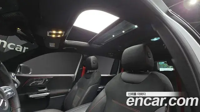 Mercedes-Benz GLB-Class 2023 — Фото 19/20
