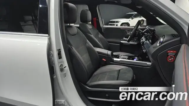 Mercedes-Benz GLB-Class 2023 — ფოტო 15/30