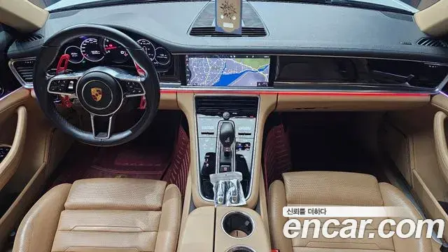 Porsche Panamera 2018 — ფოტო 9/37
