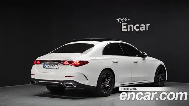 Mercedes-Benz E-Class 2026 — Şəkil 18/35