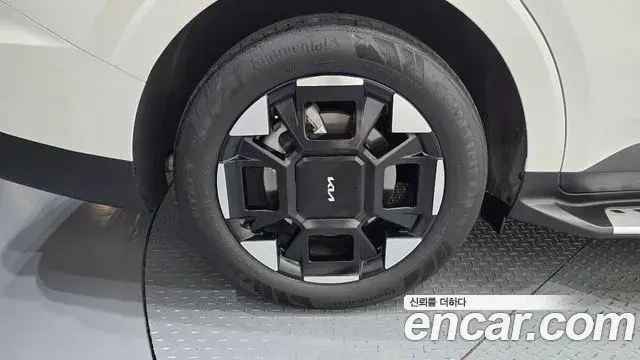 Kia Carnival 2024 — Photo 13/20