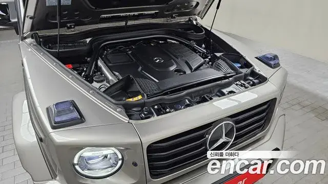 Mercedes-Benz G-Class 2025 — Photo 4/31