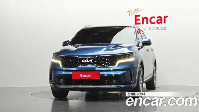 Kia Sorento 2022 — Фото 3/20