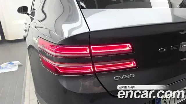 Genesis GV80 2020 — Photo 14/33