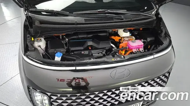 Hyundai Staria 2025 — Şəkil 4/20