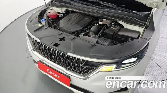 Kia Carnival 2023 — Photo 6/20