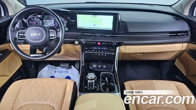 Kia Carnival 2023 — Photo 7/20