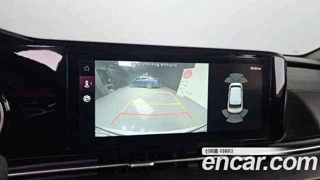 Kia Carnival 2023 — Photo 15/20