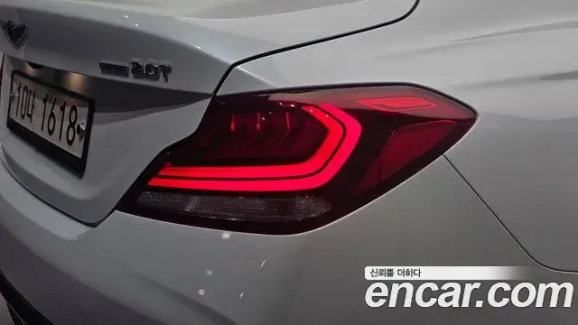 Genesis G70 2018 — ფოტო 11/31