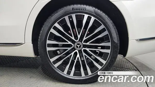 Mercedes-Benz S-Class 2022 — ფოტო 28/36