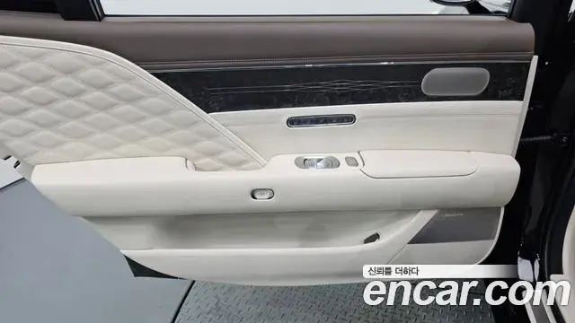 Genesis G90 2022 — Şəkil 23/39