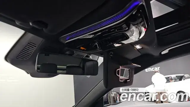 Mercedes-Benz S-Class 2022 — Photo 18/37