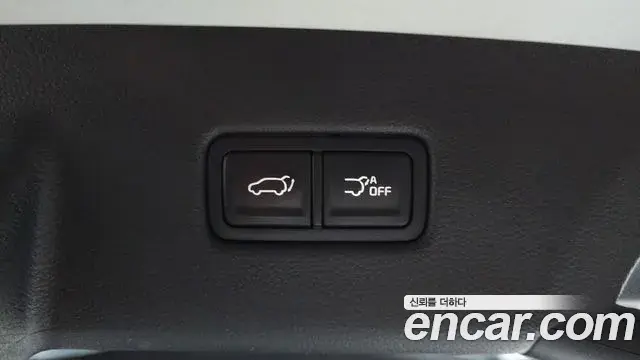 Kia Carnival 2021 — ფოტო 14/36