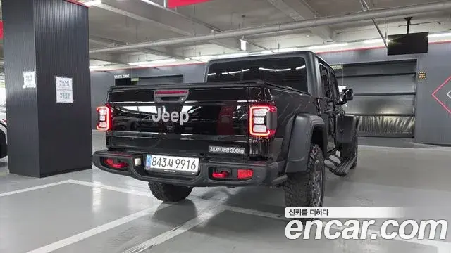 Jeep Gladiator 2023 — Photo 3/20