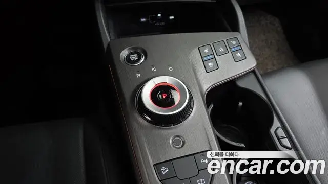 Kia Sportage 2025 — Фото 8/20